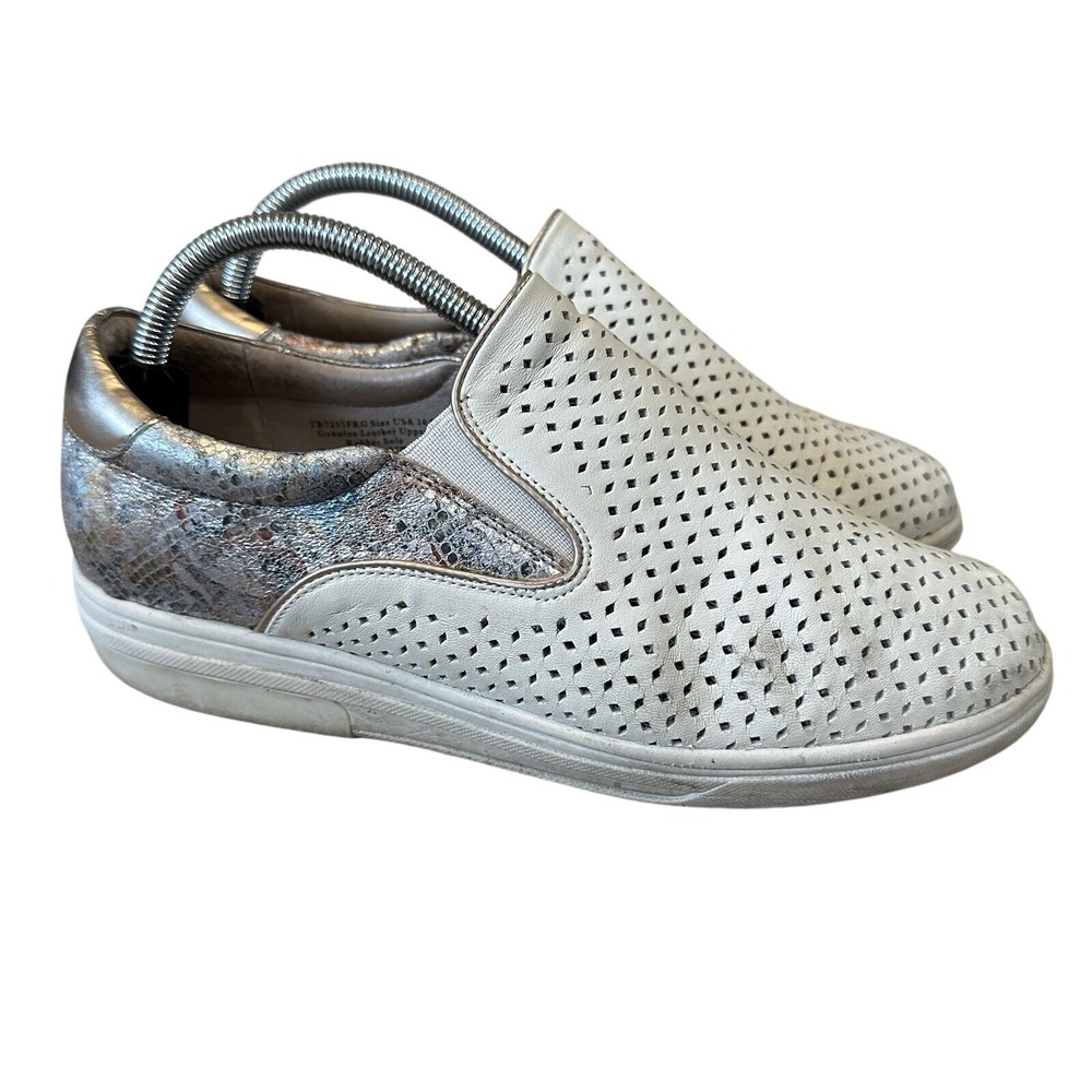 Gravity Defyer Gdefy Clara Womens Size 10 Flats White Leather Perforated Comfort